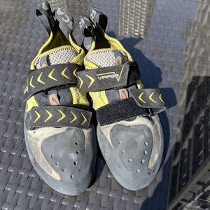 Men's Scarpa Vapor V sz 41.5